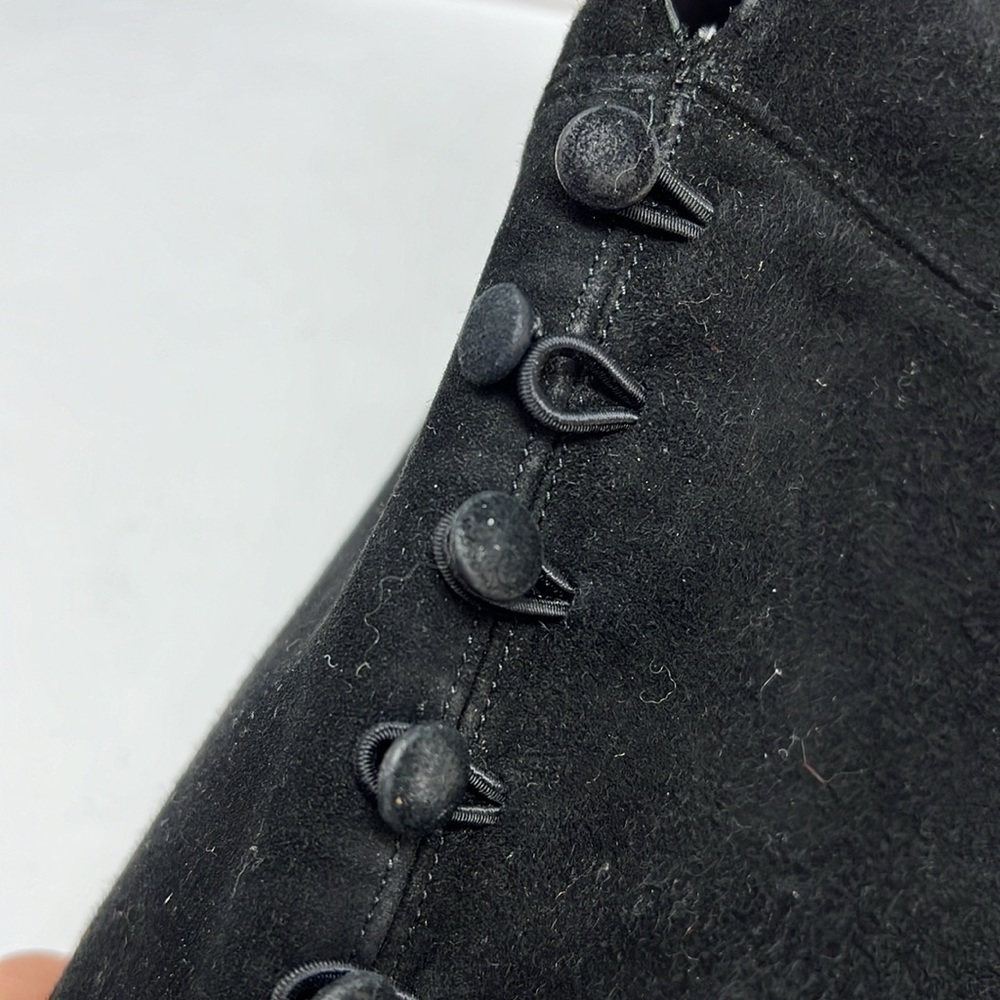 Stuart Weitzman Sz 8 Tall Black Suede Pull On Zipper Back Button Boots - Picture 7 of 11